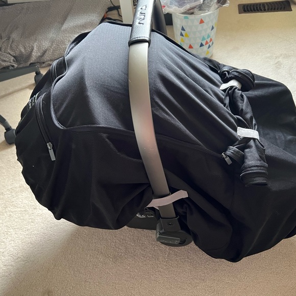 SOLD // Snooze Shade cover - Picture 2 of 7